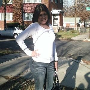 Meet your Posher, Dina